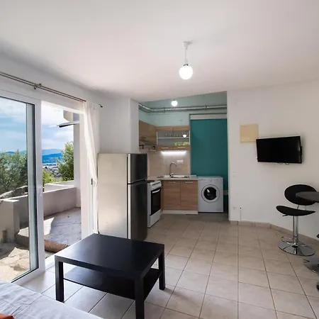 A&A Cozy Apartment Frini *